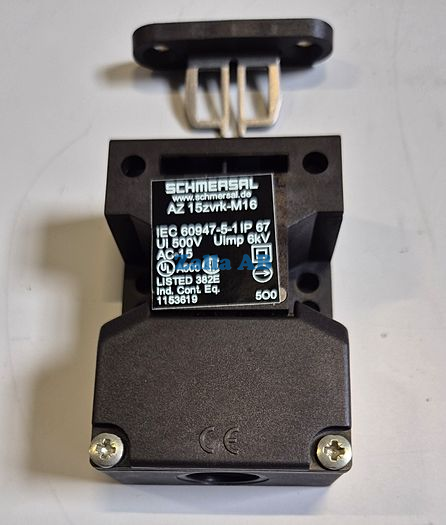 SAFETY SWITCH